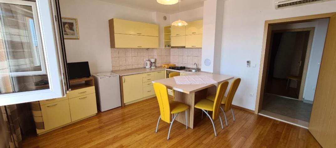 Apartmani Gizela ドニー・セゲット 部屋 写真